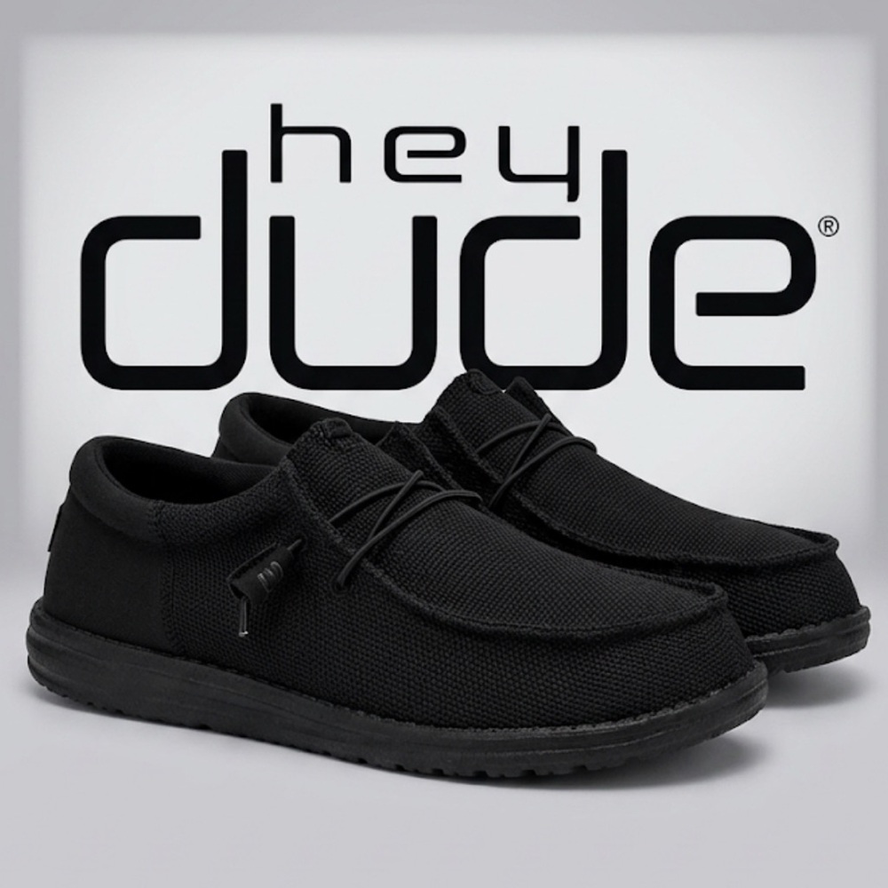 New authentic Hey Dude men’s signature shoes sneakers sz 12 display